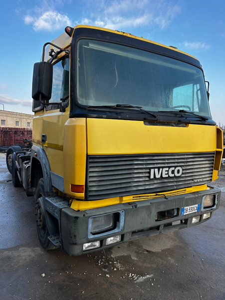 camion giallo 2